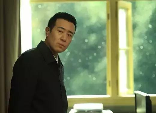 于和伟剧里霸气走路,于和伟经典步伐