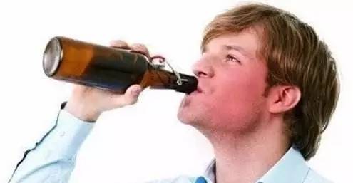 医生提醒：酒精性脂肪肝易得也易好，坚持做好4个就能恢复！