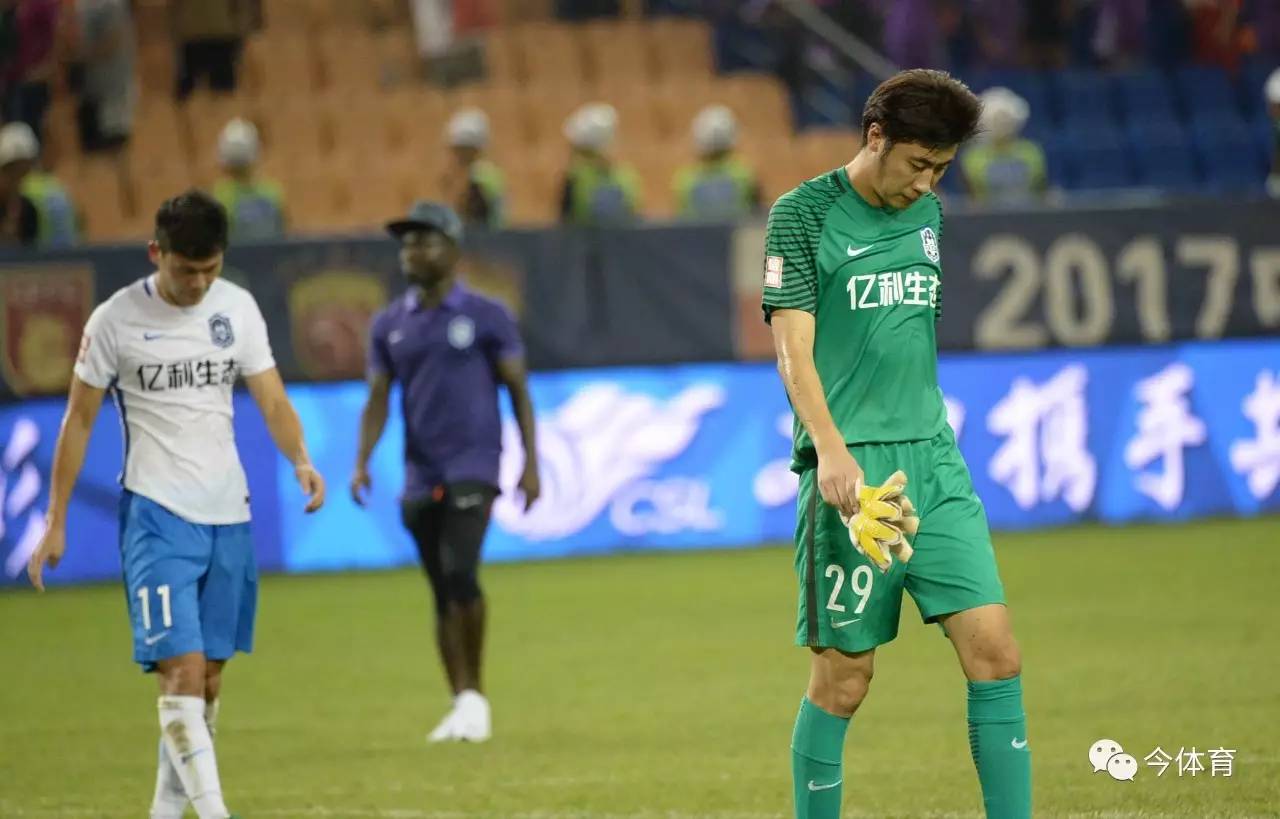 憋屈！曹阳进球，马丁内斯压哨扳平，亿利队到手的3分飞了
