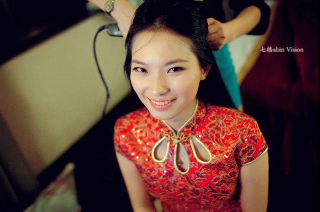 伴郎接亲堵门幽默问题,婚礼接亲堵门爆笑名场面