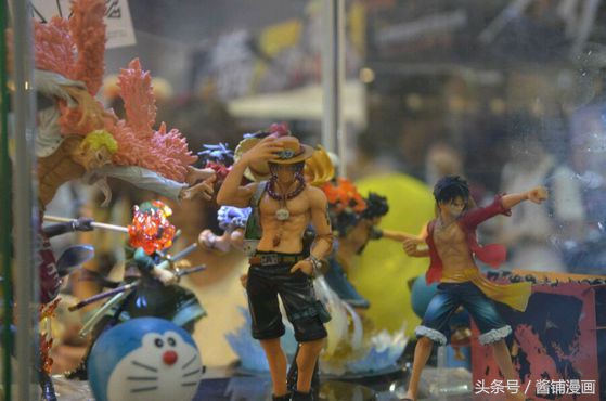 海贼王手办，动漫模型：妖都萤火虫漫展，好看好玩的东西好多