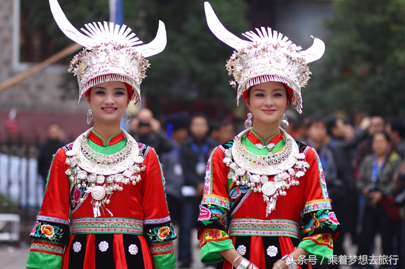 西双版纳少数民族服装,少数民族的服装有哪些