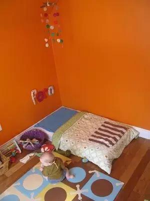 怎样科学布置儿童游戏房,黑暗小房间怎么布置成儿童玩具房