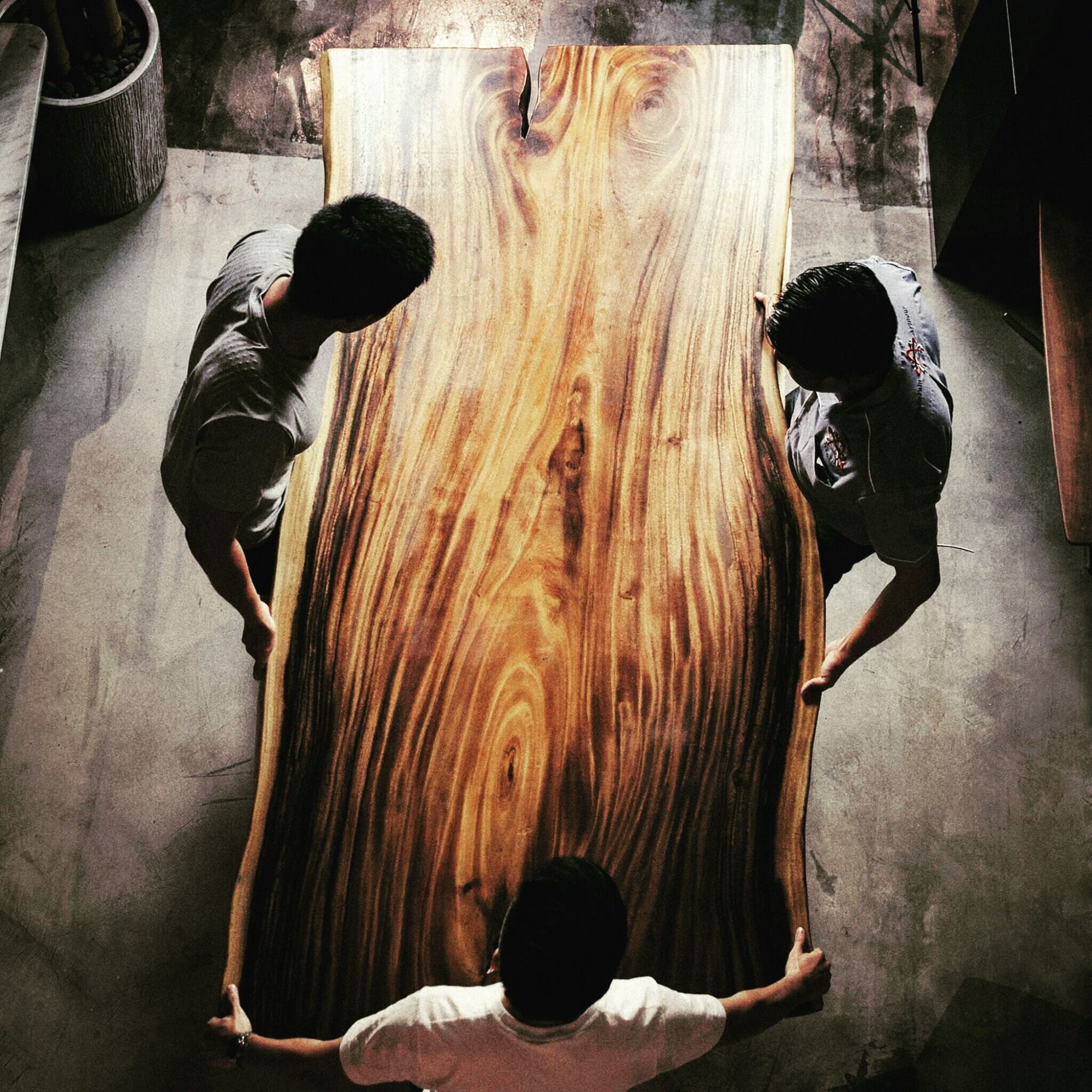 实木大板如何养护好看,未上漆的实木家具怎么保养最好