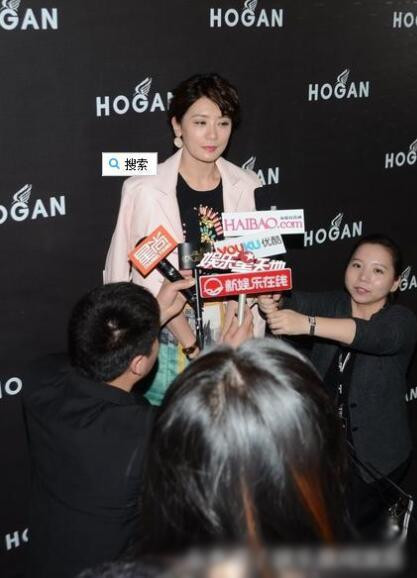 奶茶妹妹生了孩子气质不再！杨幂眼窝凹陷老十岁!AB的眼袋很惊人！