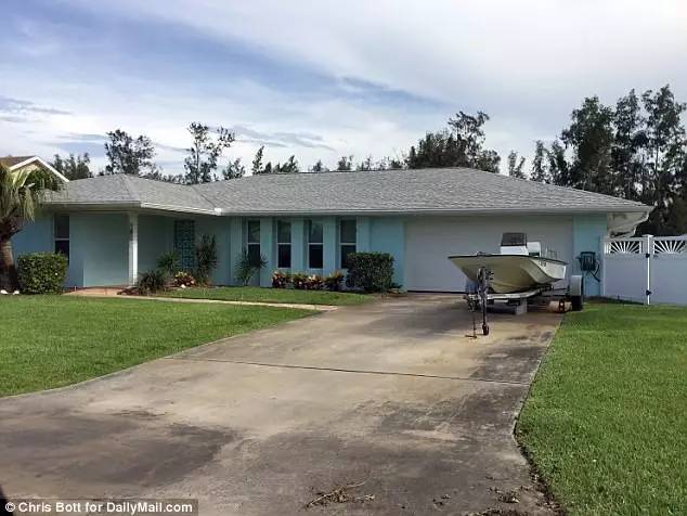 男子买彩票中了12个亿结果悲剧了,买彩票1个多月后才发现中了1514万