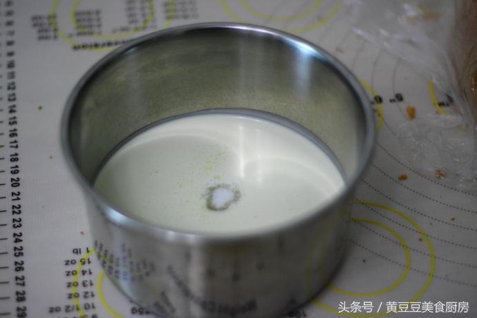 怎么做简单又好看的生日蛋糕,在家做一个简单的生日蛋糕