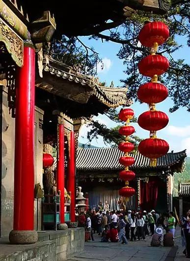 第一次去五台山最应该去哪个寺院,五台山自驾游攻略五台山地图