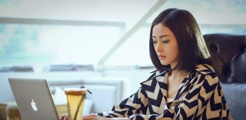 韩东君和黄景瑜认识吗,黄景瑜和韩东君谁红