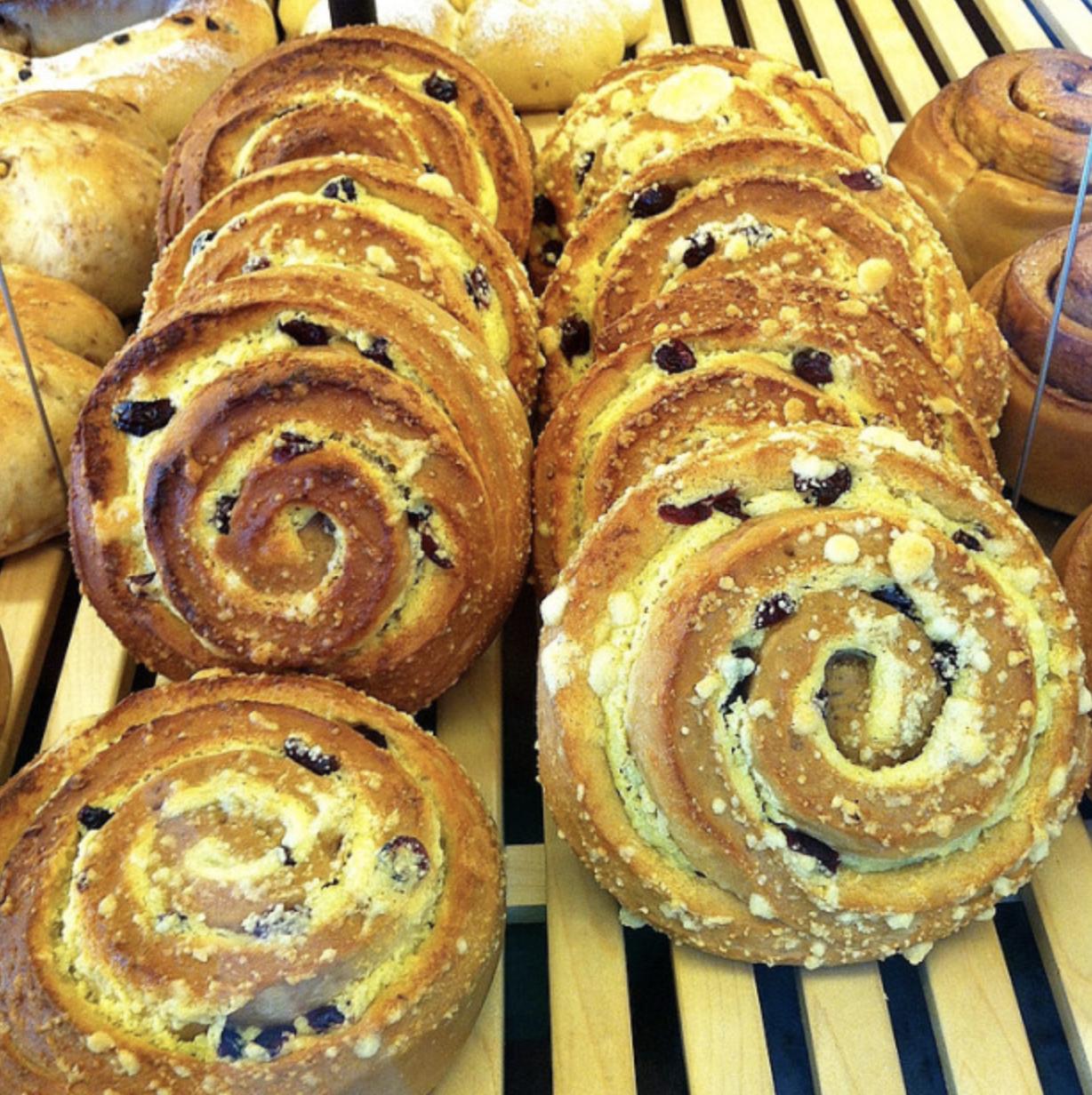 喏，这是一份你想要的20款原麦山丘面包大测评（内含6个彩蛋菜单）