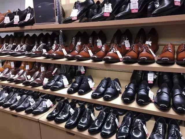 为什么日本那么多年轻人穿西装,日本人什么时候开始流行穿西装