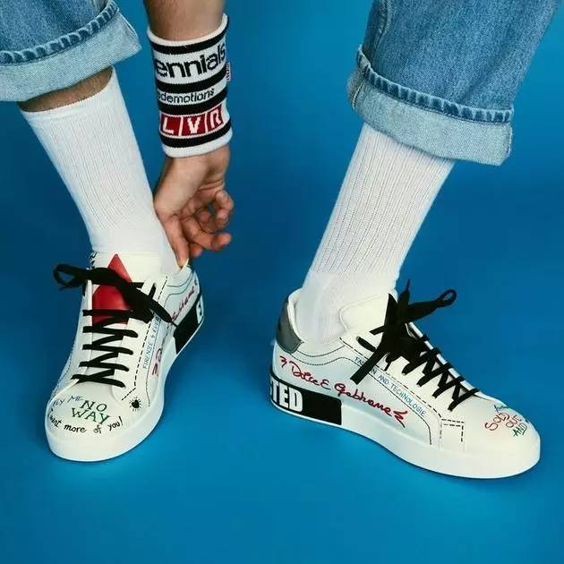 lvsupreme鞋,lvsupreme拍卖行球鞋