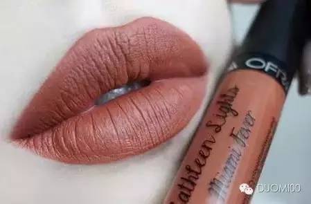 因为看起来很贵，所以叫吃土色，美的低调而优雅