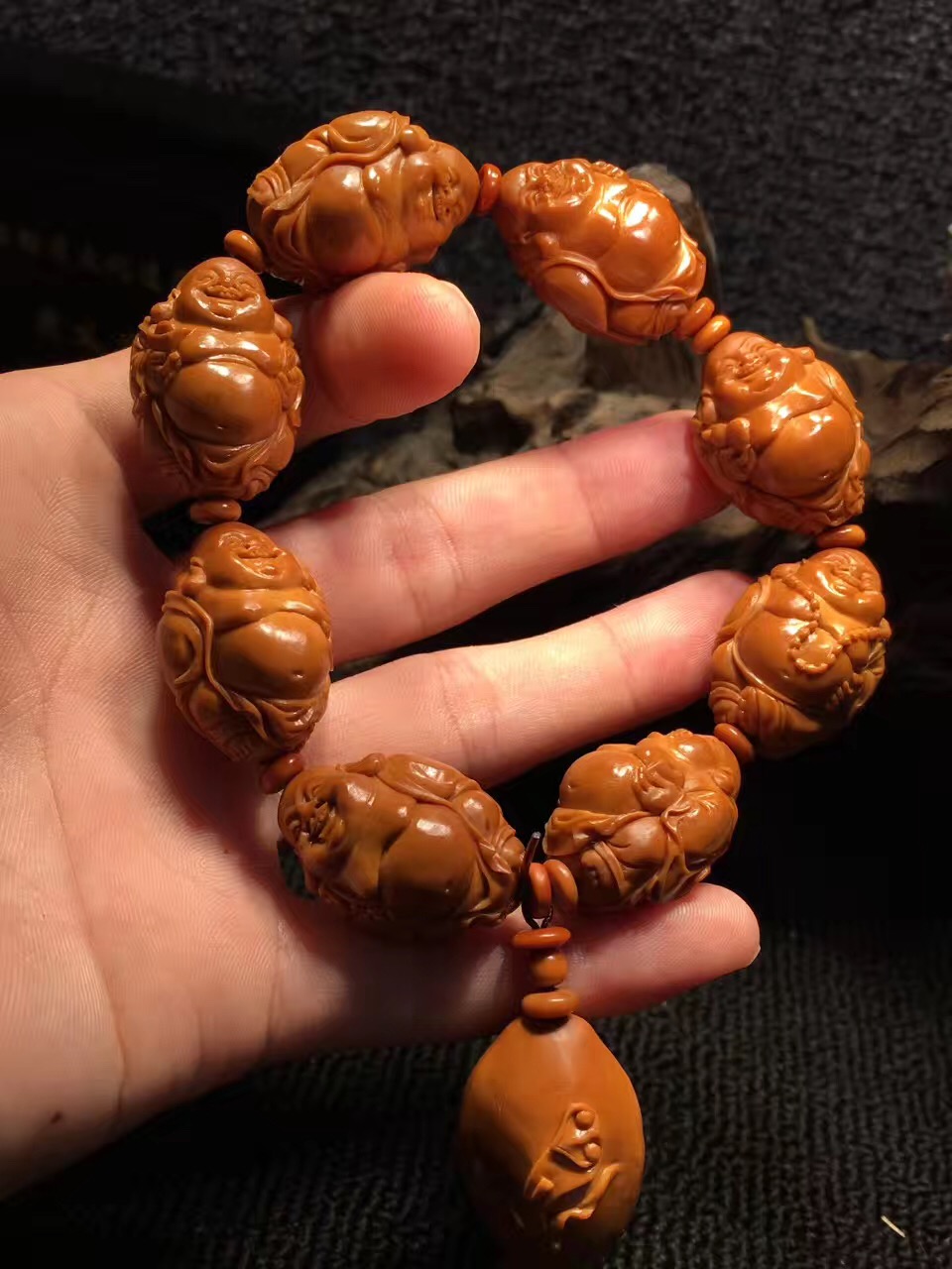 橄榄核纯手工核雕关公,纯手工橄榄核核雕