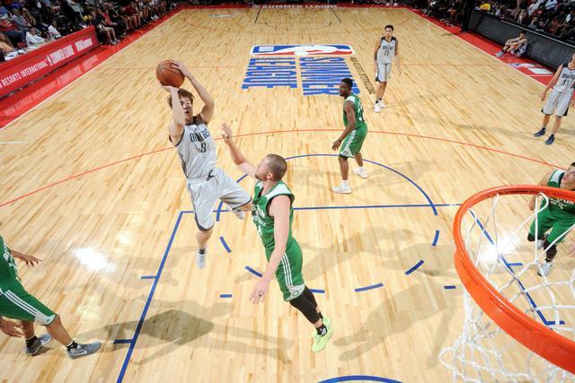 重磅！小牛权威名记专栏分析小丁！这待遇太好！光看脸就属于NBA！球商惊人一绝招无解存在！