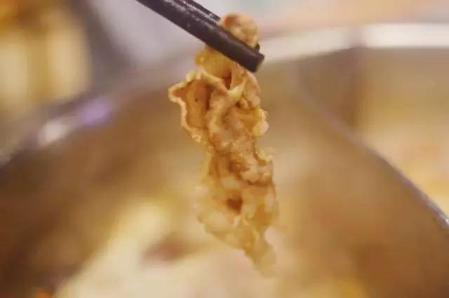 手抓牛龙骨美食,手抓牛排零食