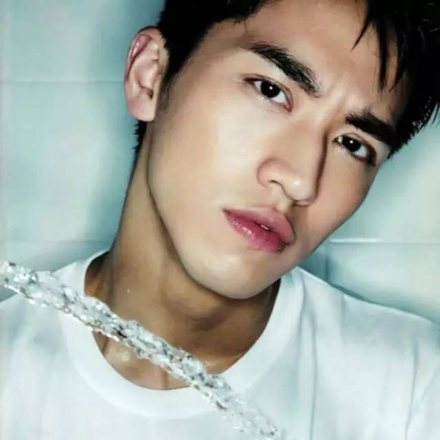 韩东君和黄景瑜认识吗,黄景瑜和韩东君谁红