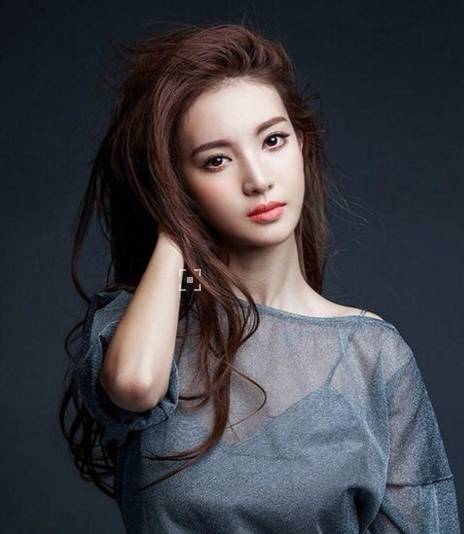 韩东君和黄景瑜认识吗,黄景瑜和韩东君谁红