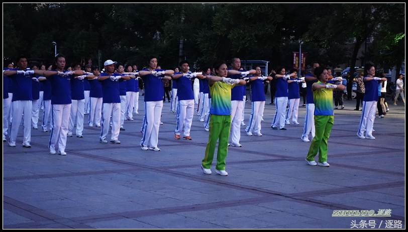 僵尸舞教程佳木斯健身操第二套,佳木斯僵尸舞快乐舞步健身操