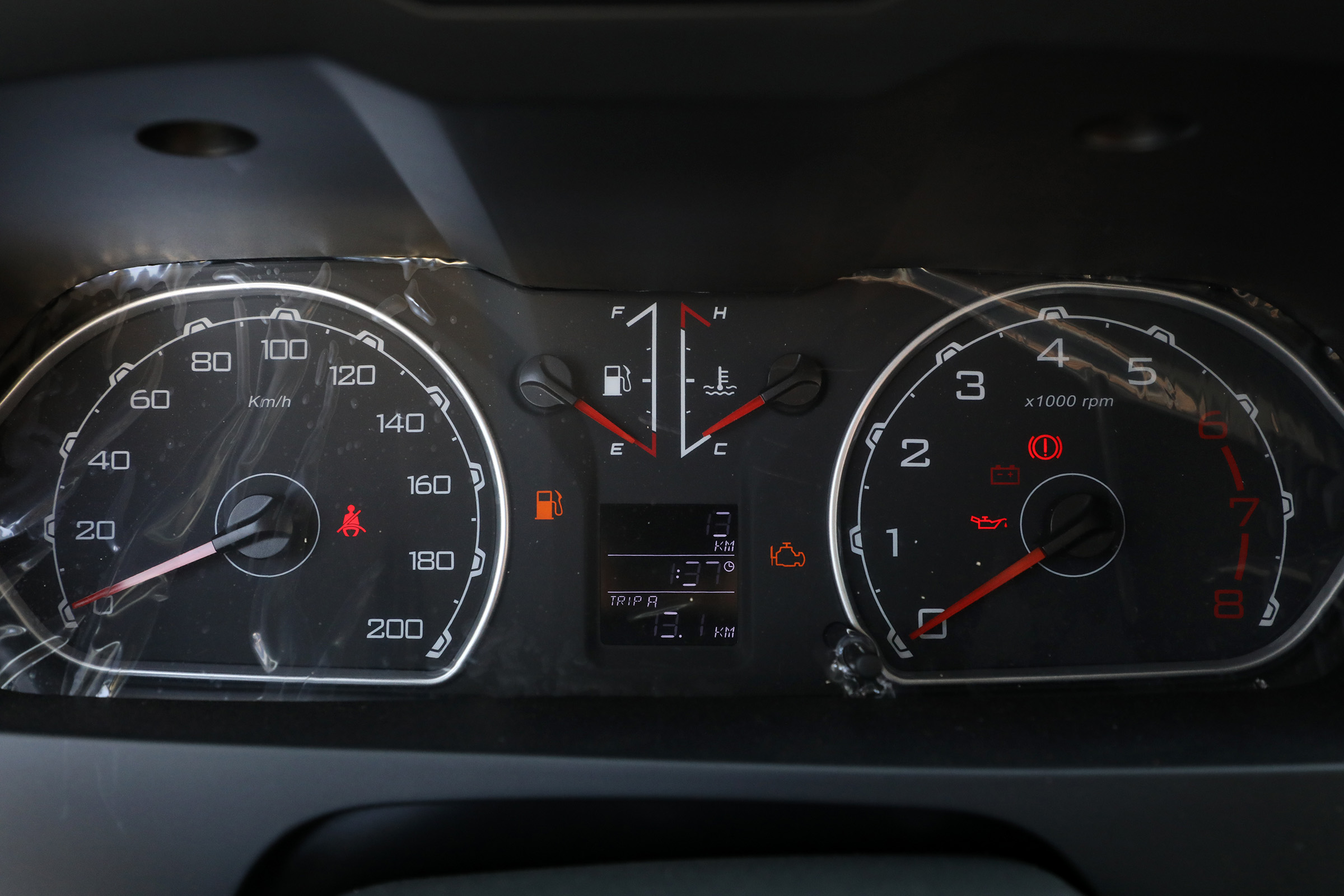 猎豹Q6手动四驱卓越型,猎豹q6两驱最省油的是哪一款