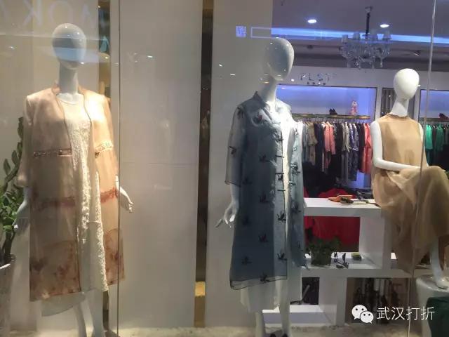 在武汉有个神秘的大楼，能够用淘宝的价格买到专柜的货！多图实拍