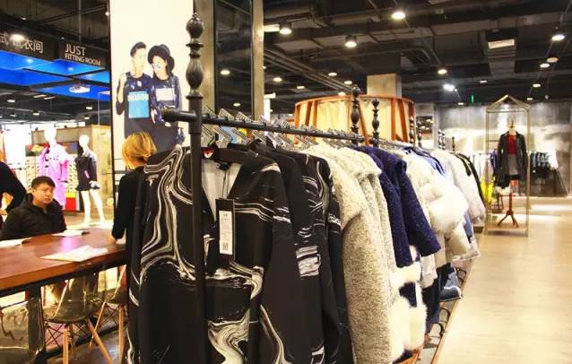 试衣间成都,成都商场试衣间