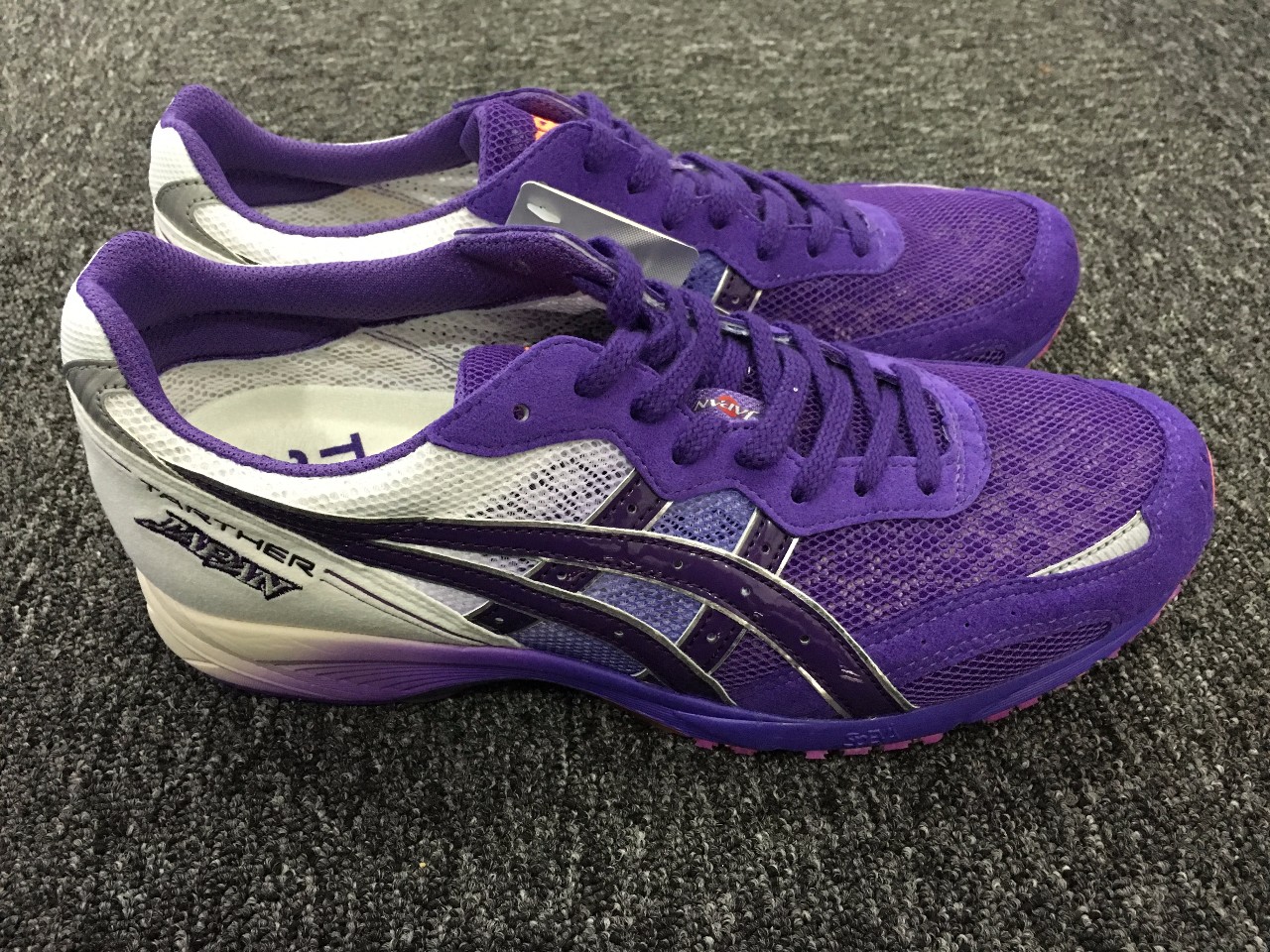 已经买不到了的Ascis东马十周年限量版跑鞋，除了这里