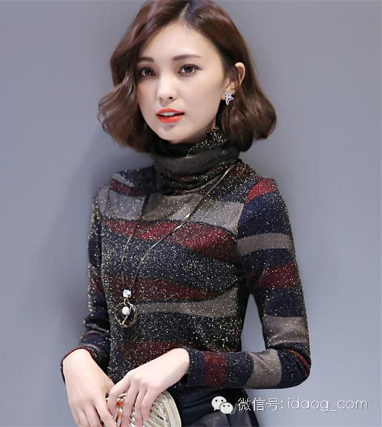 蕾丝衫女人味穿搭 (女人味十足蕾丝衫)