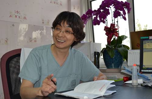 润肤霜能治疗成人湿疹吗,皮肤科博士推荐100元护肤品