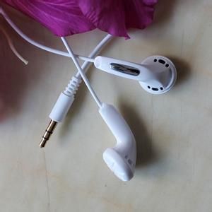 苹果耳机airpods3与百元耳机,oppo百元耳机推荐encoair2pro