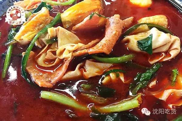 一碗老汤牛肉面两个鸡蛋,老汤豆腐面