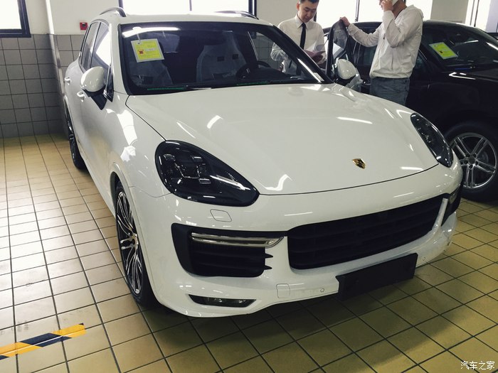 保时捷选配大轮毂多少钱,保时捷加价7000