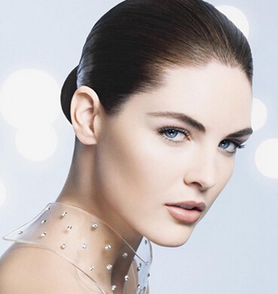 眼皮上长了一颗脂肪粒怎么去除,长在眼皮上的脂肪粒怎么去除