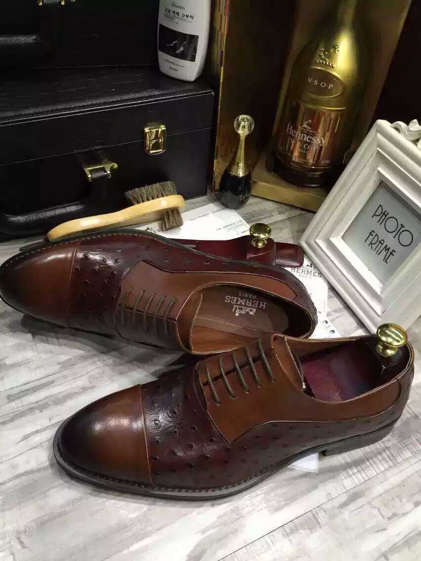 皮带范思哲贵还是gucci贵 (范思哲皮带合适正装还是休闲装)