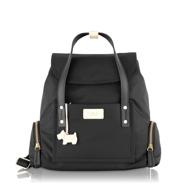 明星都在背什么帆布包,明星同款双肩包女现在最流行的