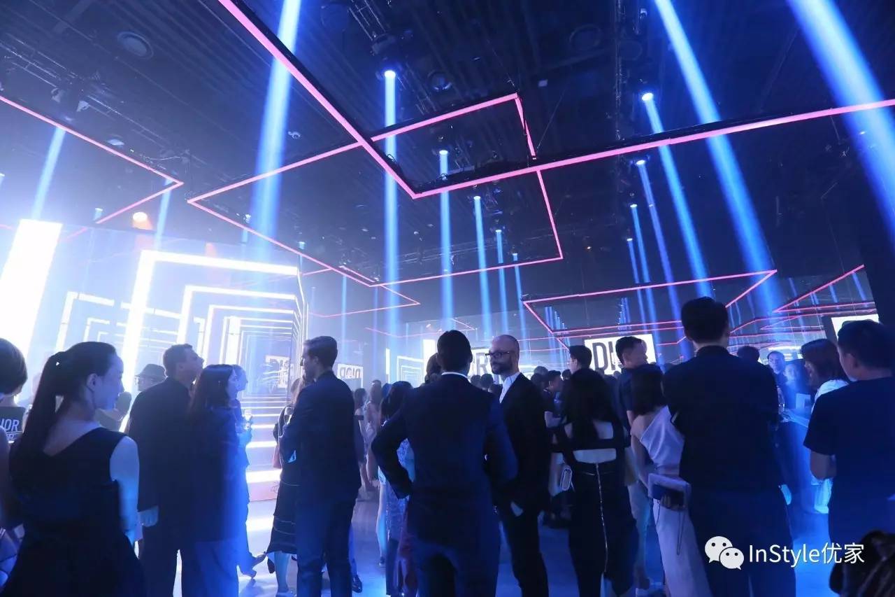 为了爱你能够迁就一切,为了爱你能奋不顾身吗