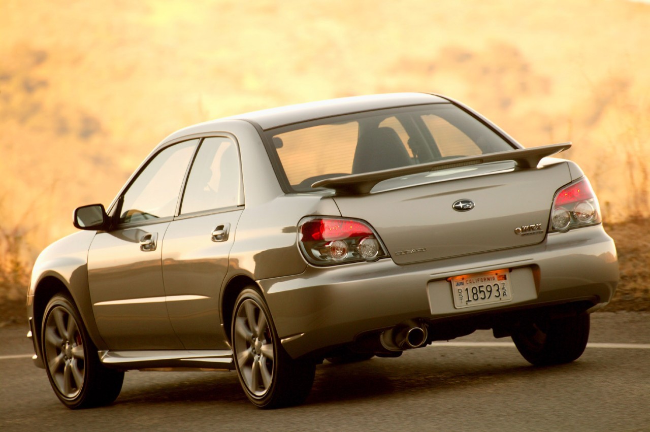 上半年最“硬”大片竟是部汽车题材歌舞片，《极盗车神》这么牛还不是因为车型选对了