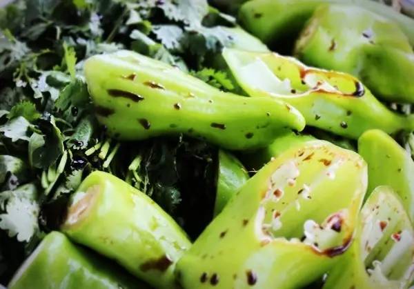 东北烀地瓜梗咸菜教程,东北猴腿烀咸菜的方法