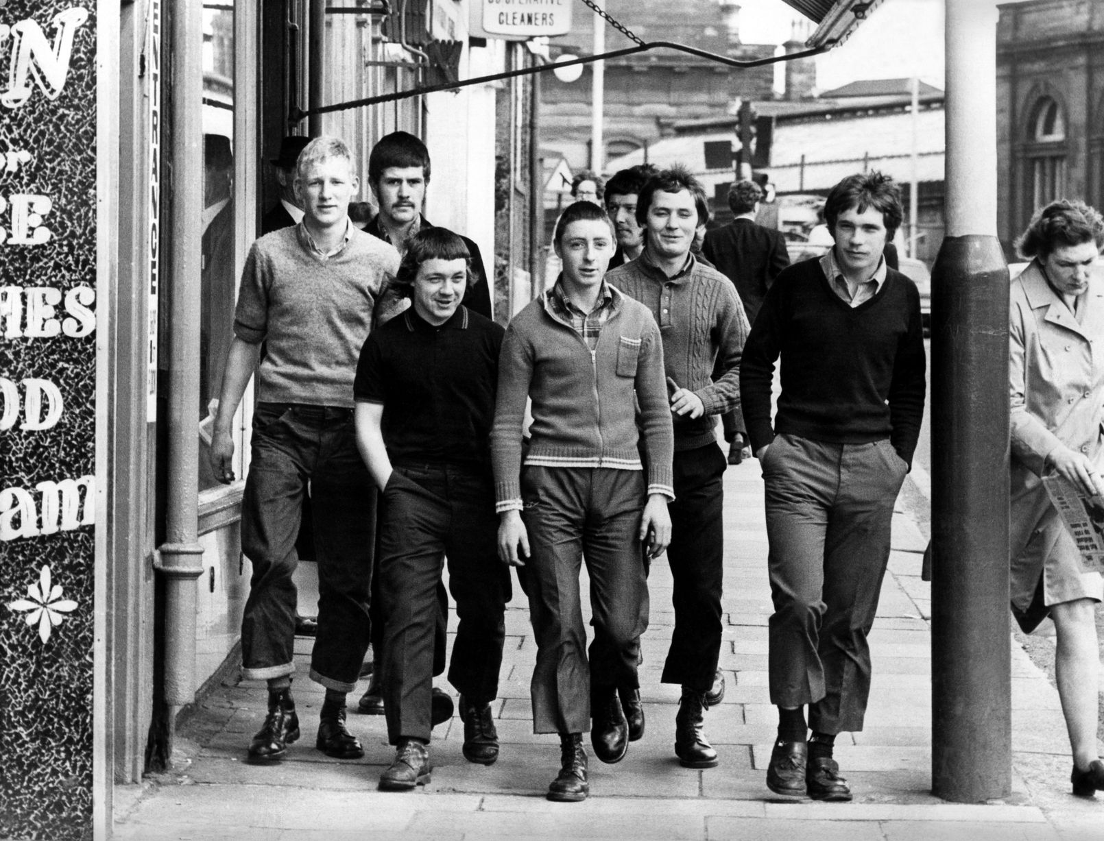 drmartens璧涘崥鏈嬪厠,鏈嬪厠martens