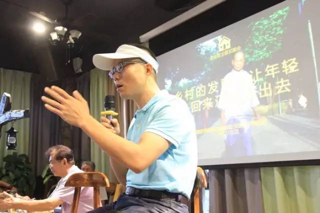 做个没感情有情怀的人,有情怀的人和没情怀的人