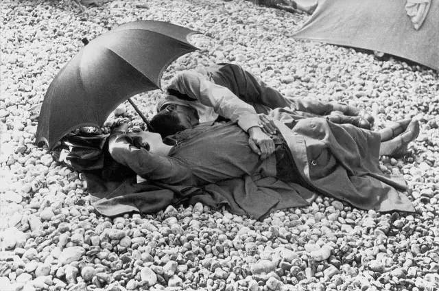 布列松摄影作品赏析,布列松经典摄影作品中国