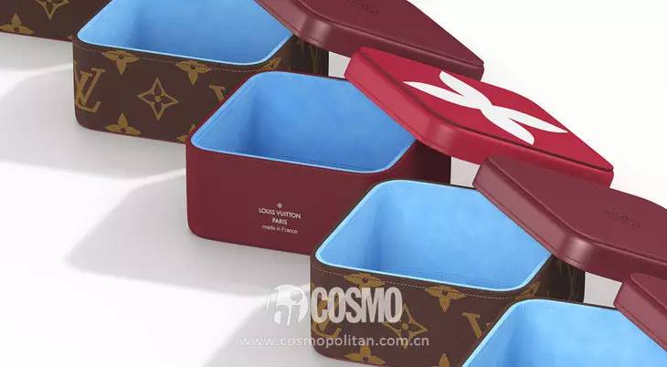 omgprada,prada回形针