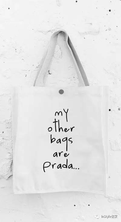 最流行的购物袋包包,今年流行的购物袋包