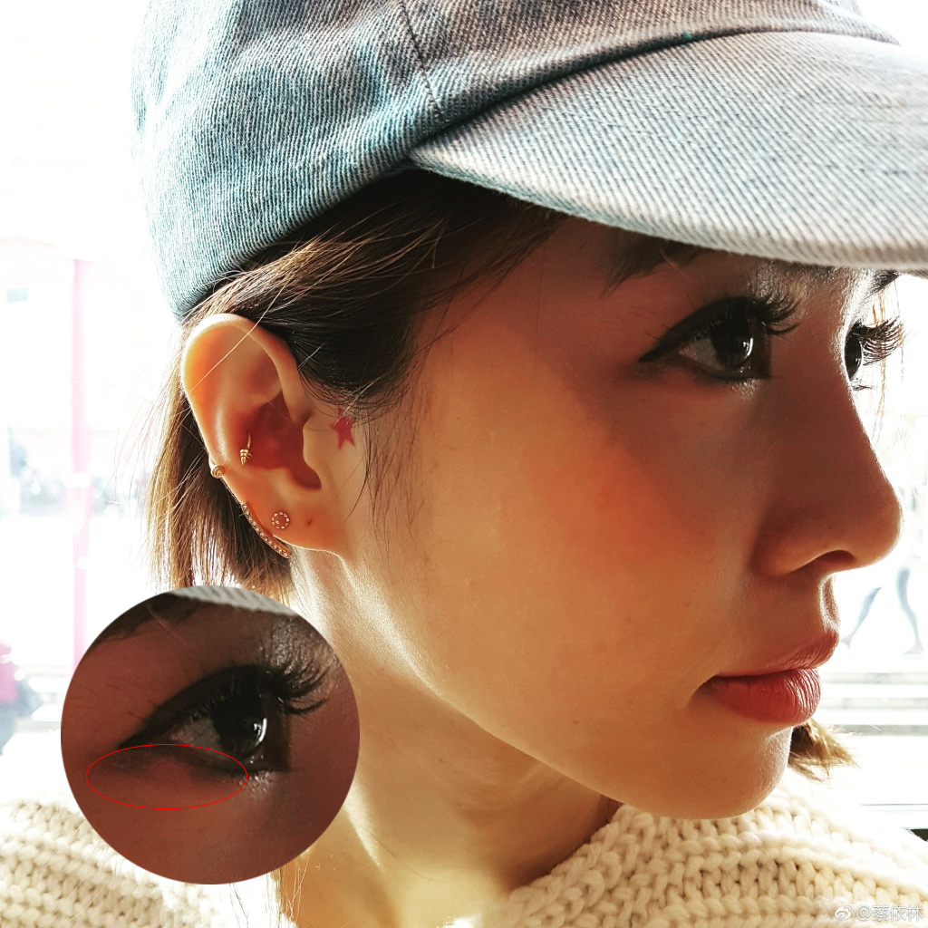 蒋欣的化妆方法,蒋欣化妆黑眼圈