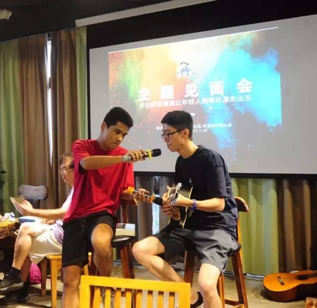 做个没感情有情怀的人,有情怀的人和没情怀的人