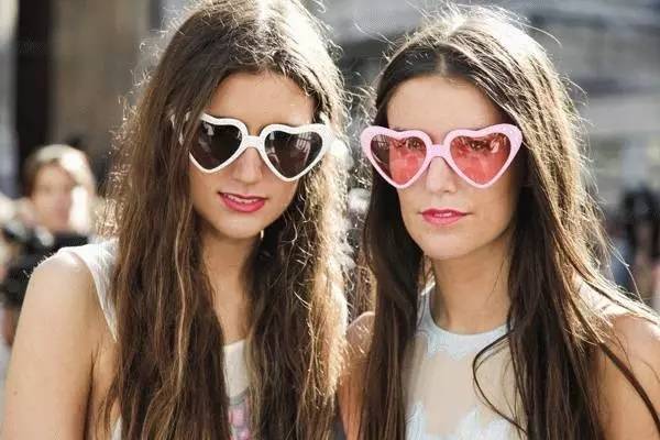 这些技巧让你选对合适自己的墨镜,如何选择自己合适的墨镜