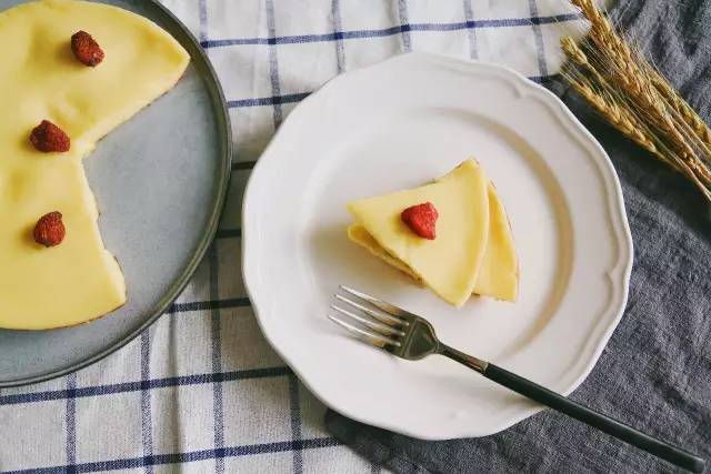 平底锅蛋糕的家常做法不用烤箱,用平底锅能够做的甜品蛋糕