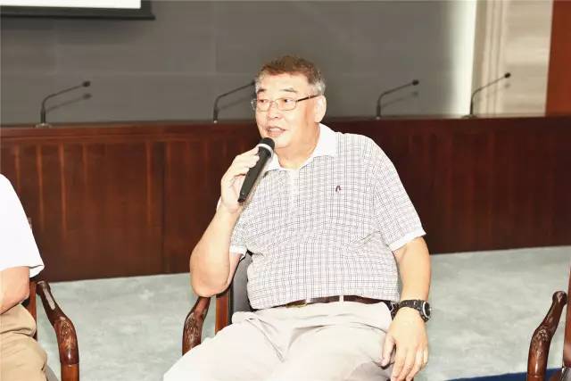 东城院举办“真实就是力量”文学沙龙活动