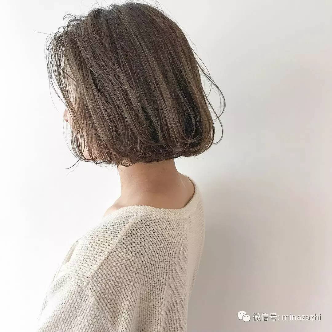 2022年最流行的发型长直发瓜子脸,2021年最流行的高颧骨发型中长发