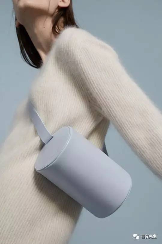 这些包包很是夏天的样子,低调又实用的大牌包包